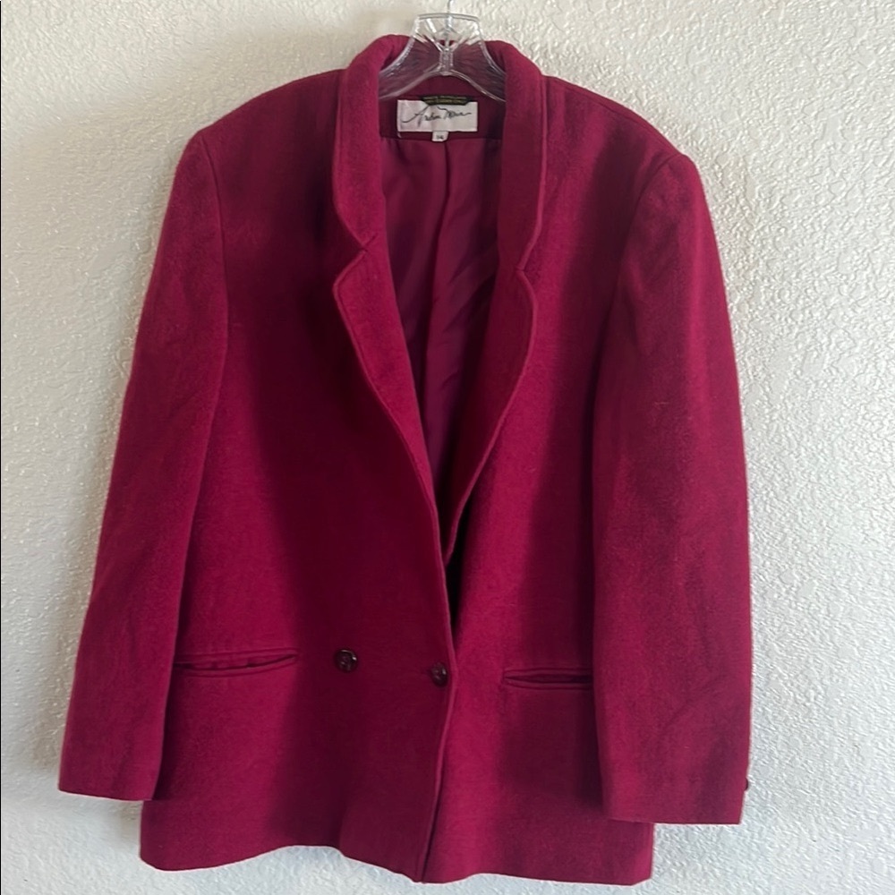 Elegant Red Women's Blazer